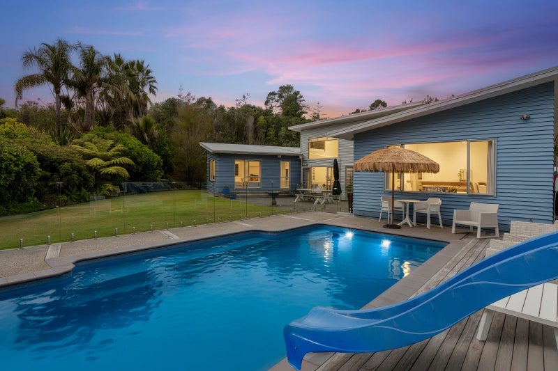 26 McCallum Drive, Sandspit, Warkworth - Carousel 2