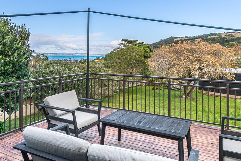 58 Mako Street, Oneroa, Waiheke Island - Carousel 1