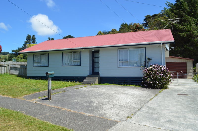 78 Hampshire Street, Cannons Creek, Porirua - Carousel 1