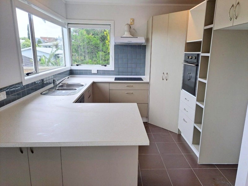 100 Barrys Road, Glendene, Auckland - Carousel 2