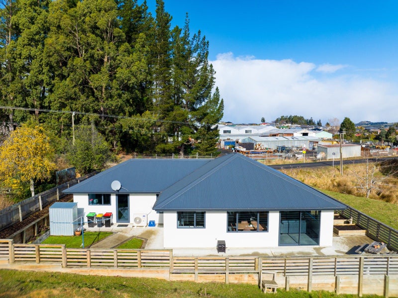 17 Abbotts Hill Road, Abbotsford, Dunedin - Carousel 2