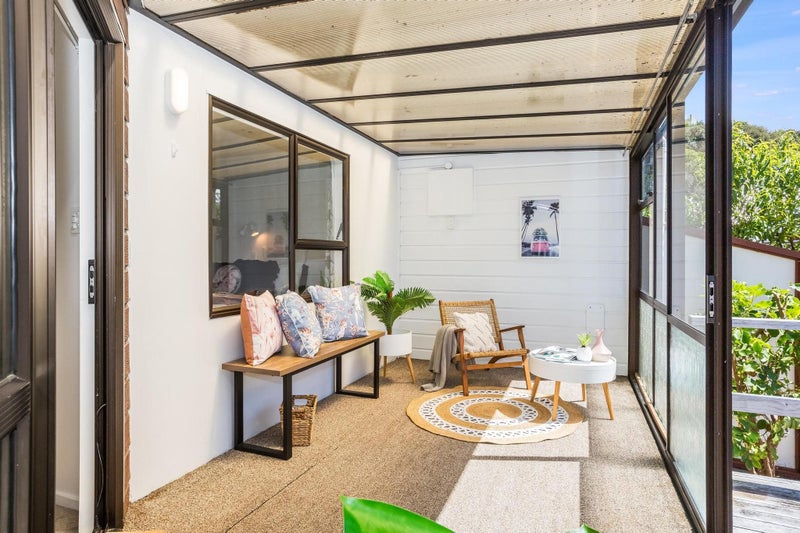 9C SCHOOL RD, PLIMMERTON, PORIRUA - Carousel 2