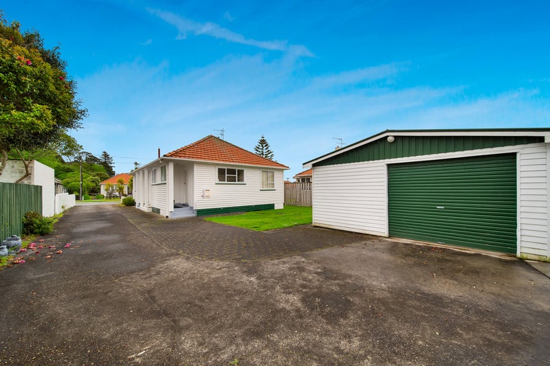 11B List Street, Welbourn, New Plymouth - Carousel 2