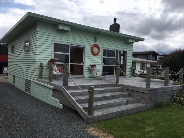 928A Papamoa Beach Road, Papamoa Beach, Papamoa - Carousel 1