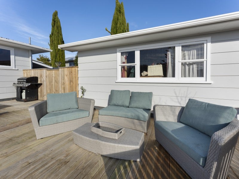 122 Holborn Drive, Stokes Valley, Lower Hutt - Carousel 26