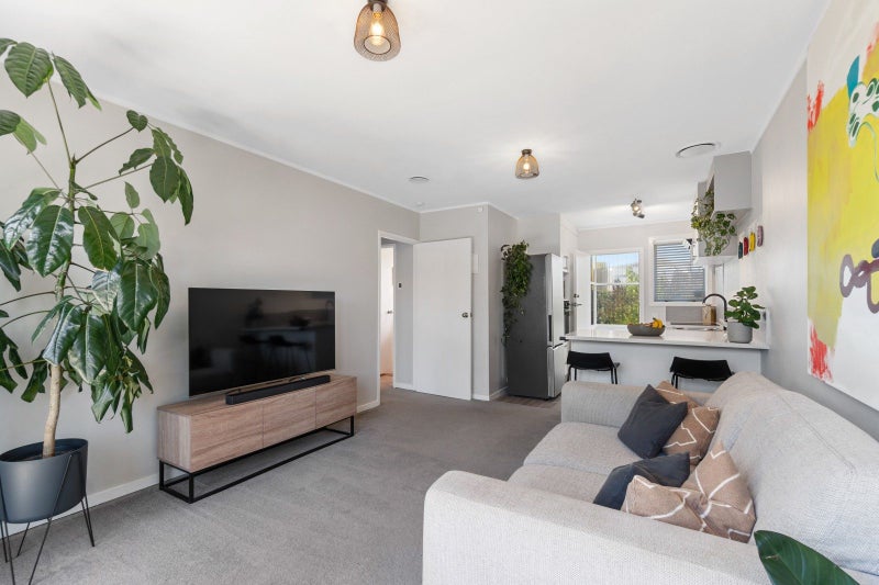 3/57 Grotto Street, Te Papapa, Auckland - Carousel 1