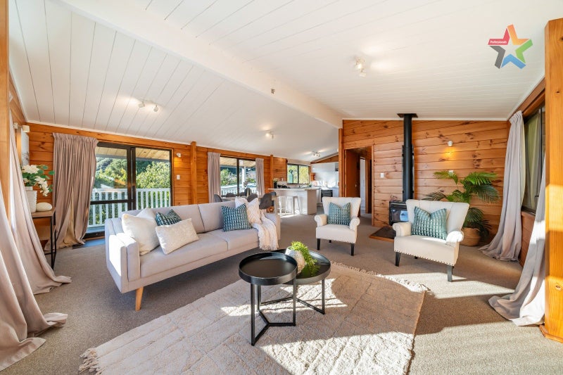 213A Whites Line East, Waiwhetu, Lower Hutt - Carousel 2