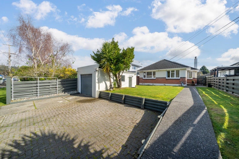35 Golders Road, Elderslea, Upper Hutt - Carousel 21