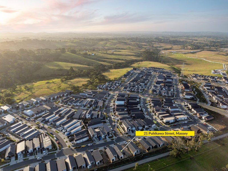 21 Puhikawa Street, Massey, Auckland - Carousel 19