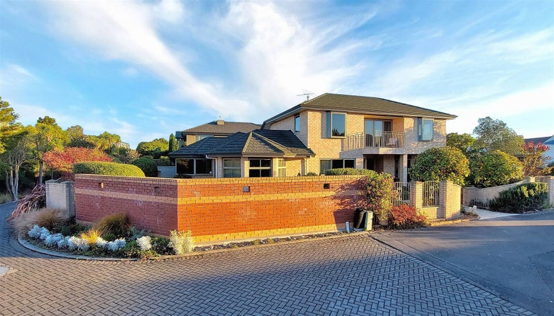 27 Stableford Green, Burnside, Christchurch - Carousel 2