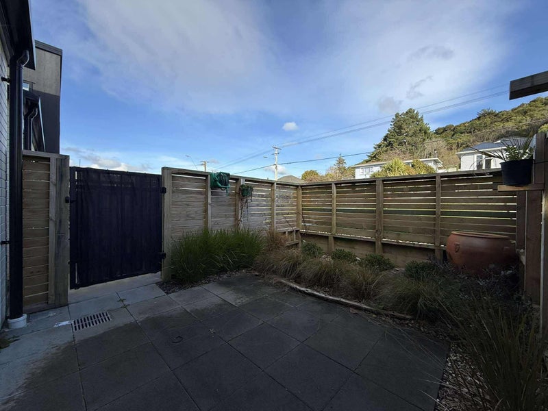 2/27 Main Road, Wainuiomata, Lower Hutt - Carousel 21