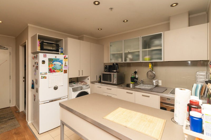 222/184 Symonds Street, Grafton, Auckland - Carousel 2