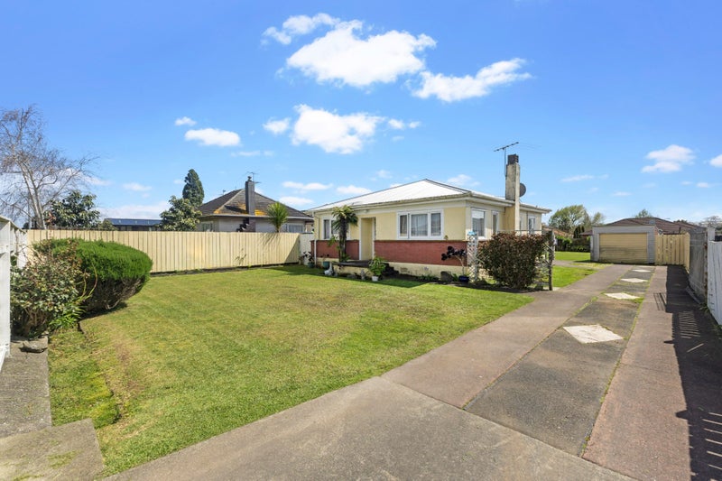 30 Manuroa Road, Takanini, Auckland - Carousel 1