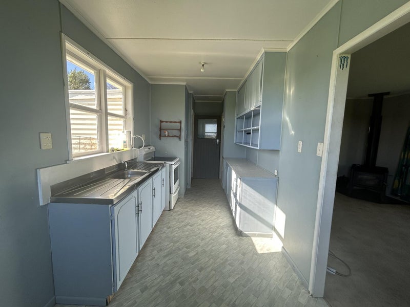 134 Waikawa Beach Road, Levin - Carousel 2