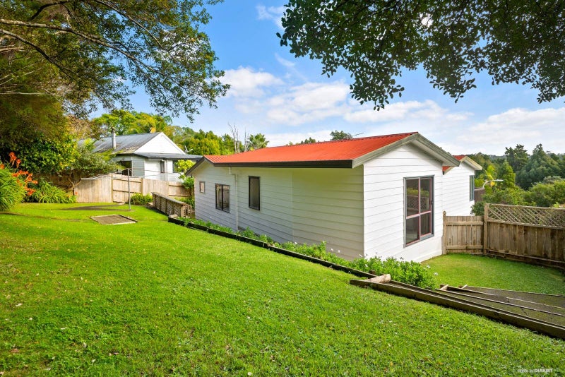 12 Emery Grove, Bayview, Auckland - Carousel 18