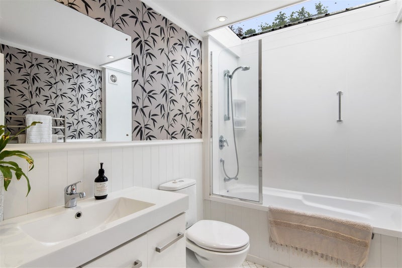 2/31 Telstar Place, Beach Haven, Auckland - Carousel 19