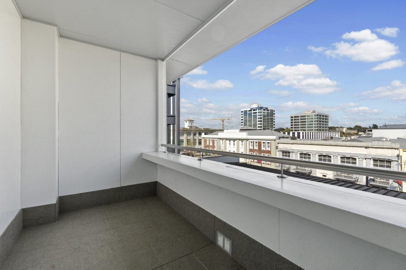31/312 Victoria Street, Hamilton Central, Hamilton - Carousel 2