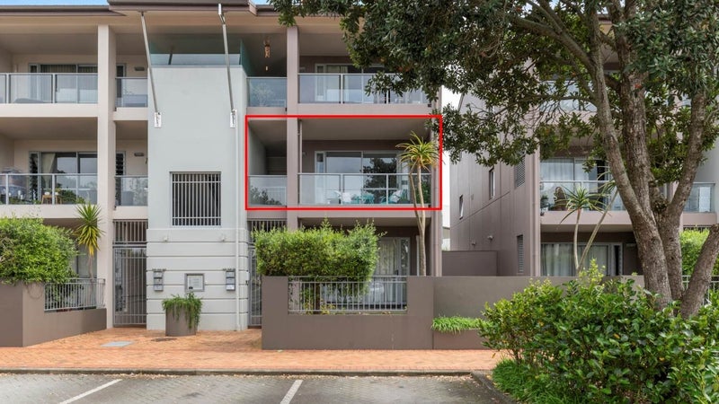 88B Michael Jones Drive, Flat Bush, Auckland - Carousel 1