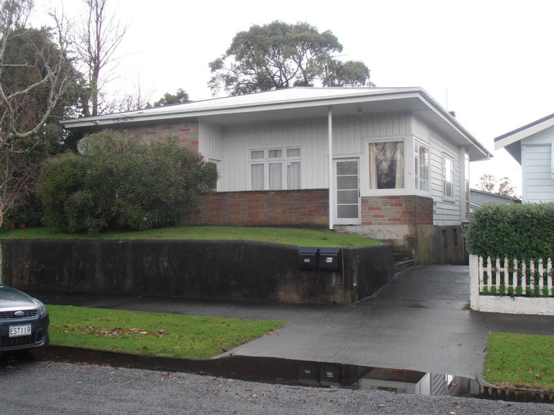 35 Rocklands Avenue, Mount Eden, Auckland - Carousel 2