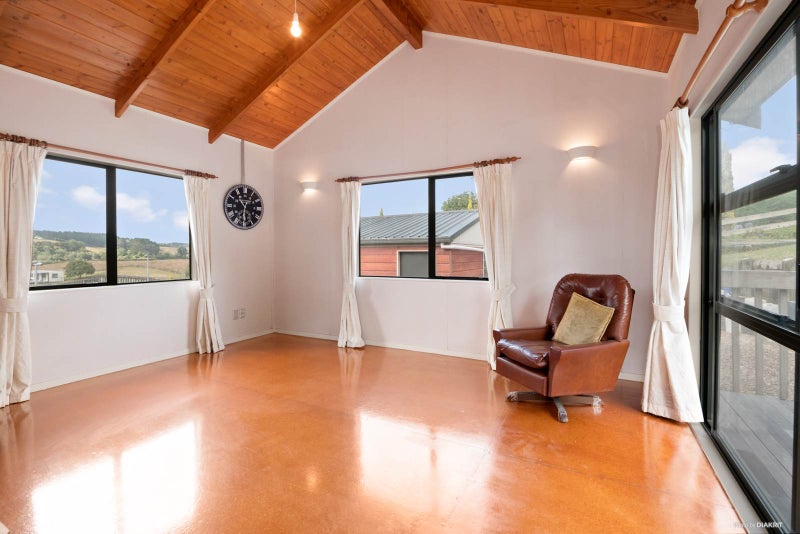 4 Frances Place, Papakura - Carousel 2