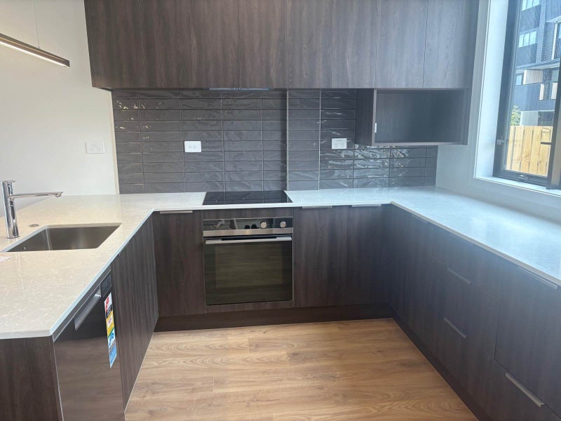 13/28 Pennant Street, Long Bay, Auckland - Carousel 2