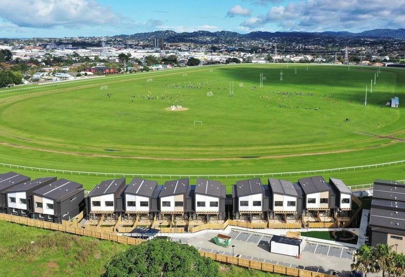 54 Elm Street, Avondale, Auckland - Carousel 12