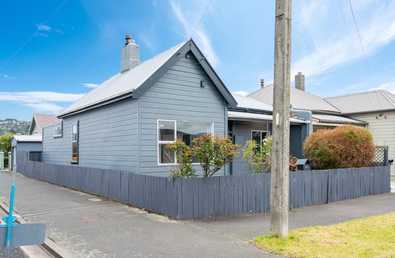 44 Dalgety Street, Saint Kilda, Dunedin - Carousel 1