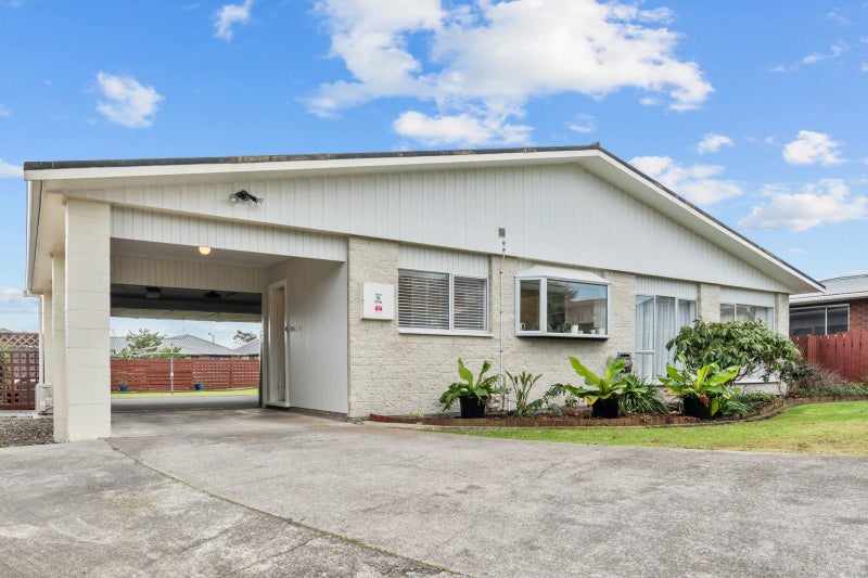 19 Bronte Place, Whalers Gate, New Plymouth - Carousel 1