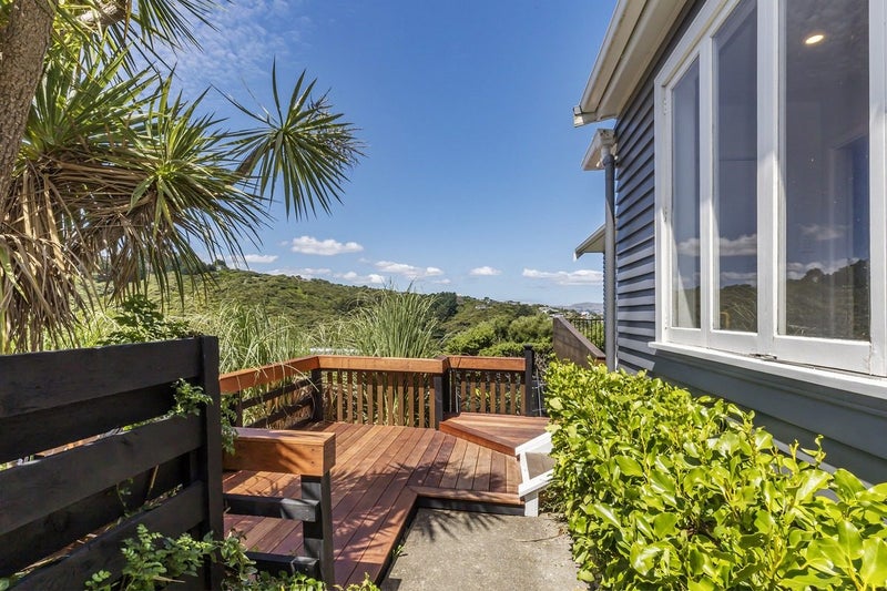 63 Gordon Road, Plimmerton, Porirua - Carousel 17