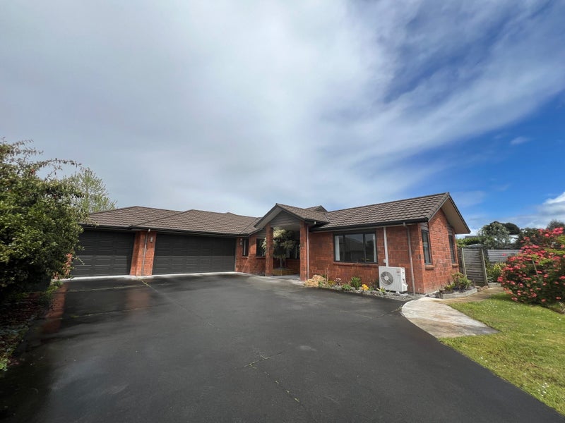 70 Te Huia Drive, Flagstaff, Hamilton - Carousel 1