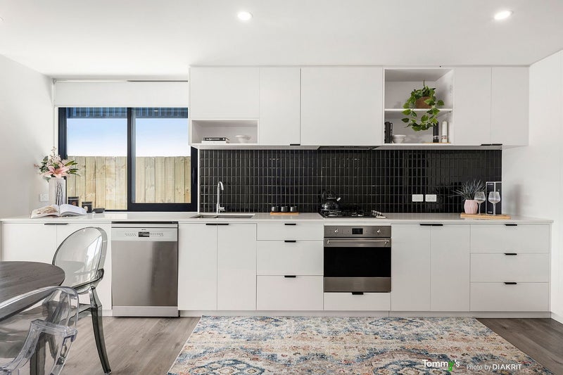 17/6 Bushland Grove, Paparangi, Wellington - Carousel 2