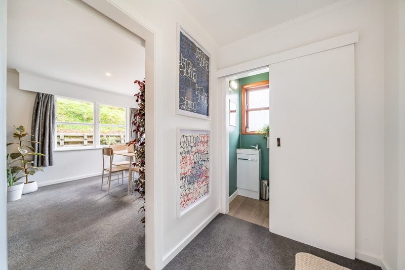 20 Jocelyn Crescent, Pinehaven, Upper Hutt - Carousel 27