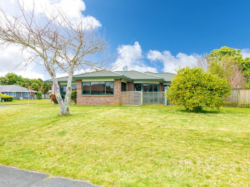 36 Spinnaker Drive, Flagstaff, Hamilton - Carousel 2