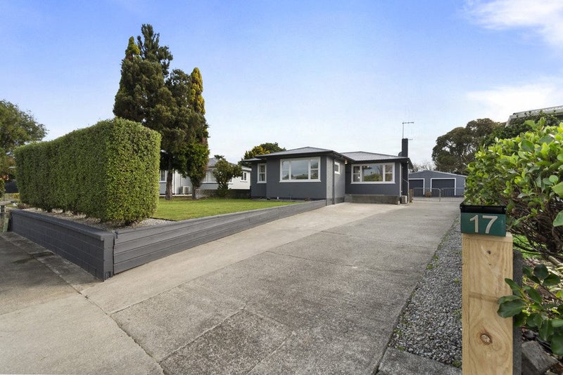 17 Pembroke Street, Highbury, Palmerston North - Carousel 1