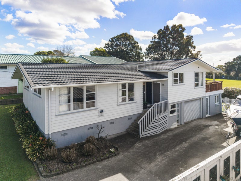56 Exminster Street, Blockhouse Bay, Auckland - Carousel 1