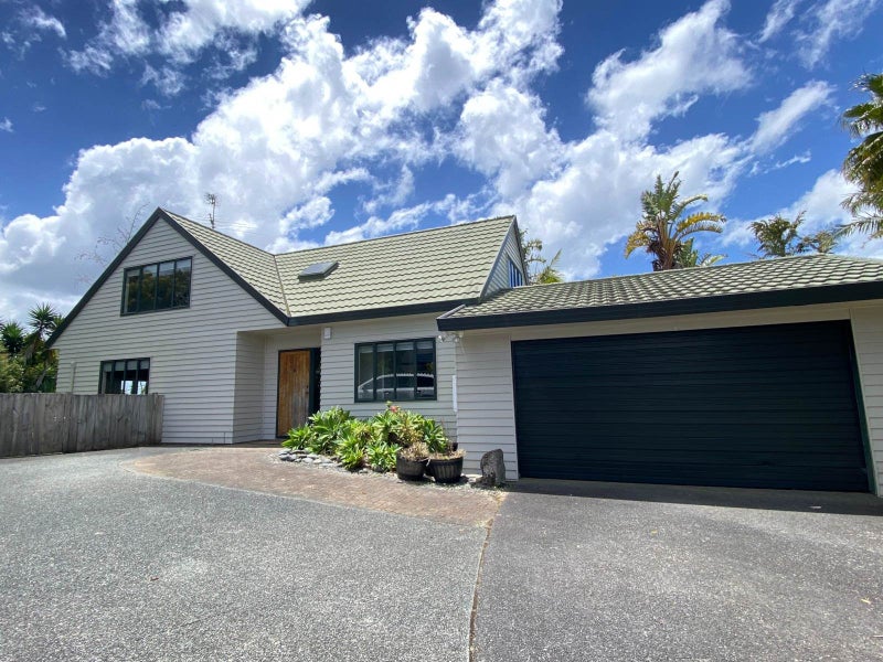 8 Schnapper Rock Road, Schnapper Rock, Auckland - Carousel 1