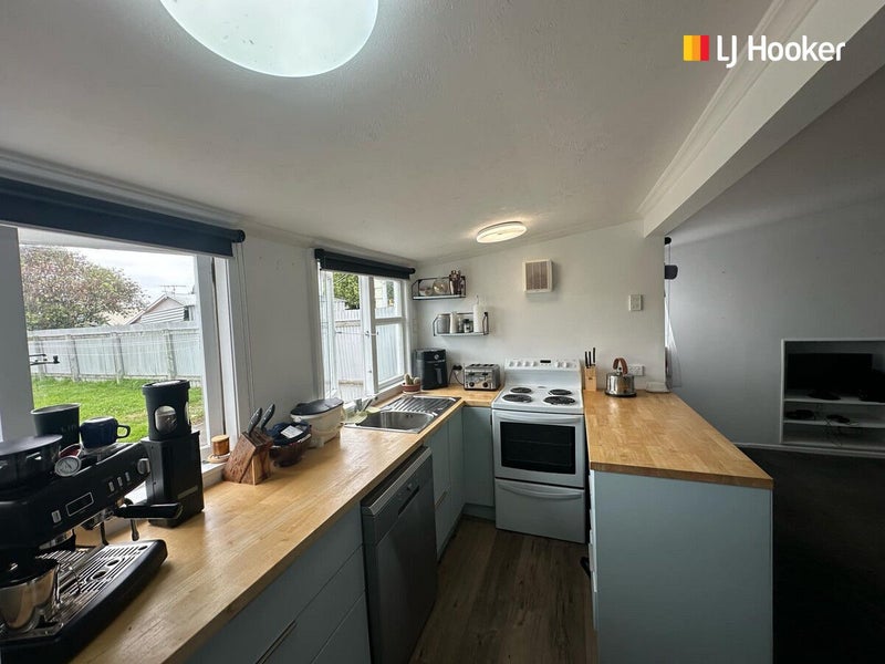 4 Josephine Street, Caversham, Dunedin - Carousel 2