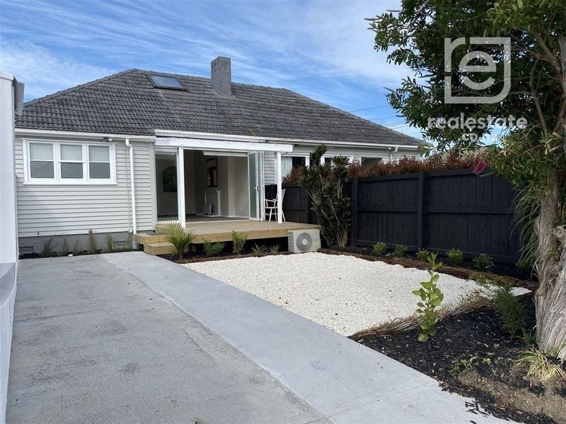 70 Alverston Street, Waterview, Auckland - Carousel 13