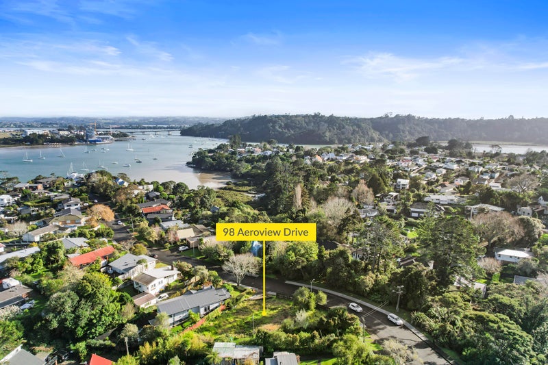 98 Aeroview Drive, Beach Haven, Auckland - Carousel 1