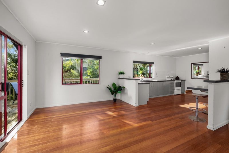 23 Tui Grove, Paihia, Paihia - Carousel 1