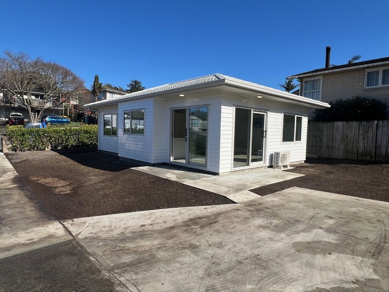 44 Patts Avenue, Glendene, Auckland - Carousel 1