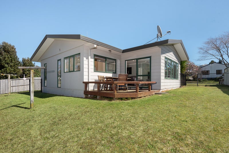 29 Sunvale Place, Gate Pa, Tauranga - Carousel 1