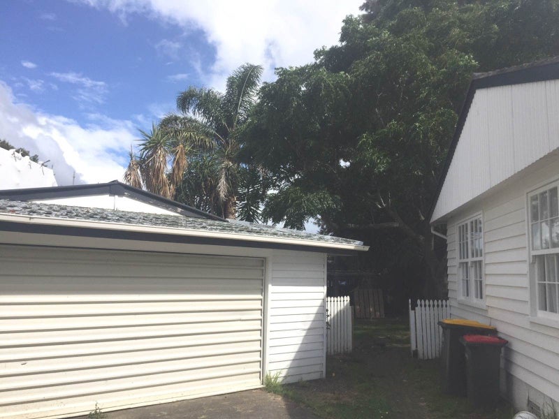 12 Hemsway Place, Sunnyhills, Auckland - Carousel 2