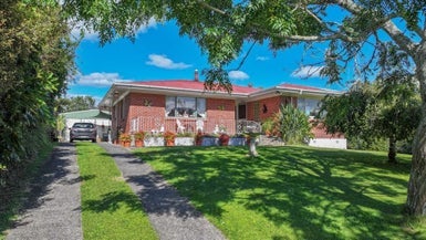 25 Station Street, Tirau - Carousel 1