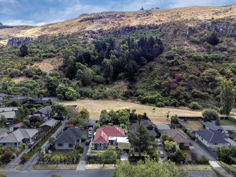 114 Wakefield Avenue, Sumner, Christchurch - Carousel 15