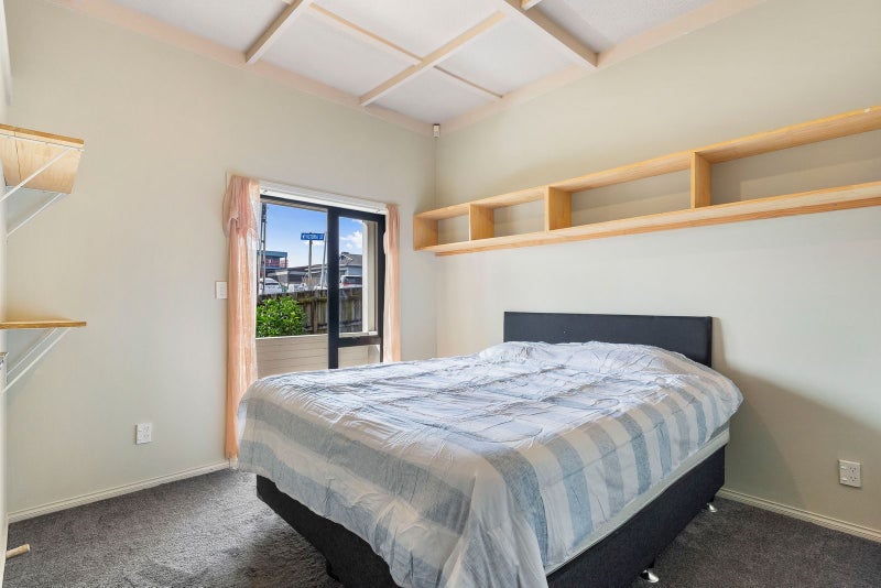 19 Victoria Street, Otahuhu, Auckland - Carousel 21