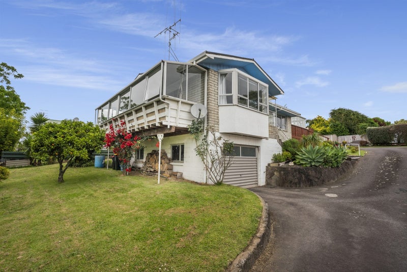 4 Winchester Terrace, Bethlehem, Tauranga - Carousel 2