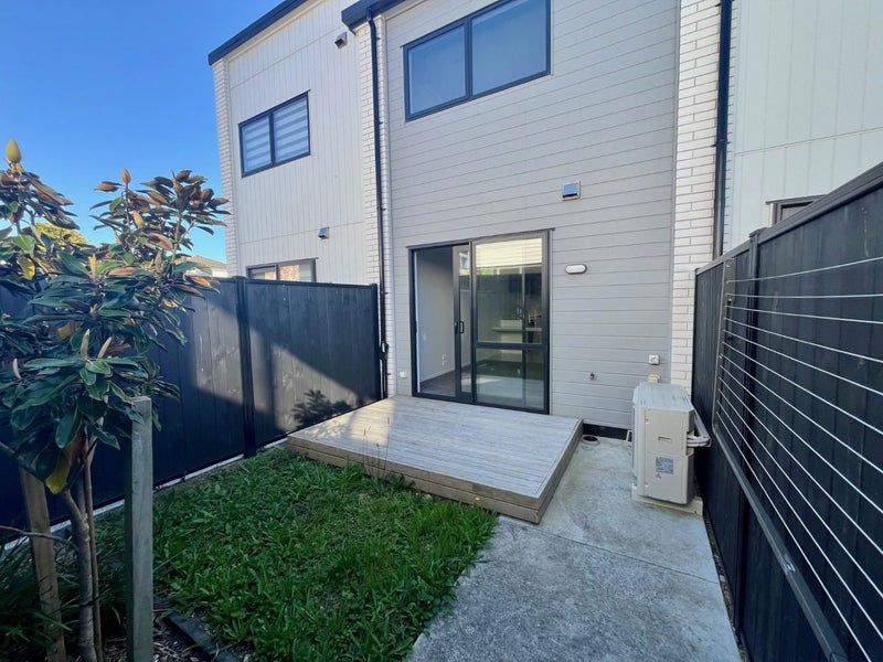 2/492C Richardson Road, Mount Roskill, Auckland - Carousel 2