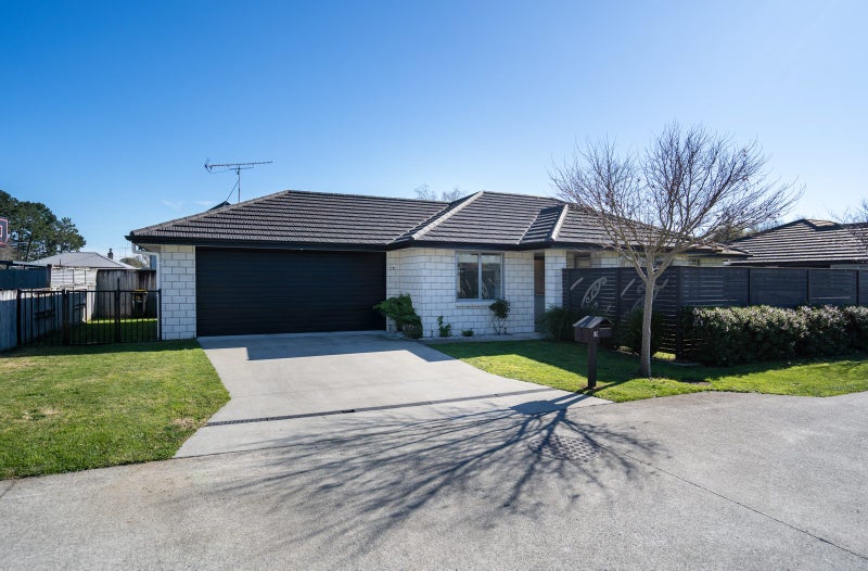 8C Moore Street, Leamington, Cambridge - Carousel 1