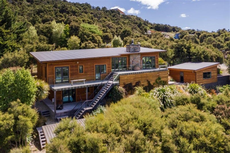 65 Kanuka Rise, Albert Town, Wanaka - Carousel 1